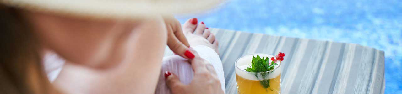 デスバレーにいるカップル